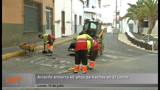 Arrecife entierra 40 años de baches en El Lomo Arrecife entierra 40 años de baches en El Lomo