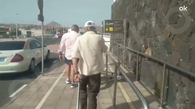 "Pillan" a Calleja aterrizando en Lanzarote para visitar a Sánchez "Pillan" a Calleja aterrizando en Lanzarote para visitar a Sánchez