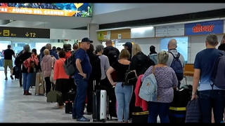 "El Aeropuerto César Manrique da pena" "El Aeropuerto César Manrique da pena"
