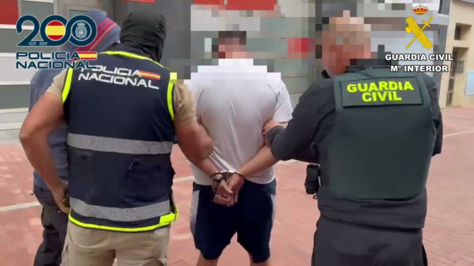 Incautados cerca de 1.000 kilos de hachís en Lanzarote en una operación contra una red internacional de narcotráfico Incautados cerca de 1.000 kilos de hachís en Lanzarote en una operación contra una red internacional de narcotráfico