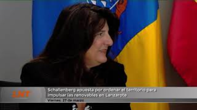 Shallenberg pide ordenar el territorio para impulsar las renovables y rebajar la tensión con los cabildos Shallenberg pide ordenar el territorio para impulsar las renovables y rebajar la tensión con los cabildos