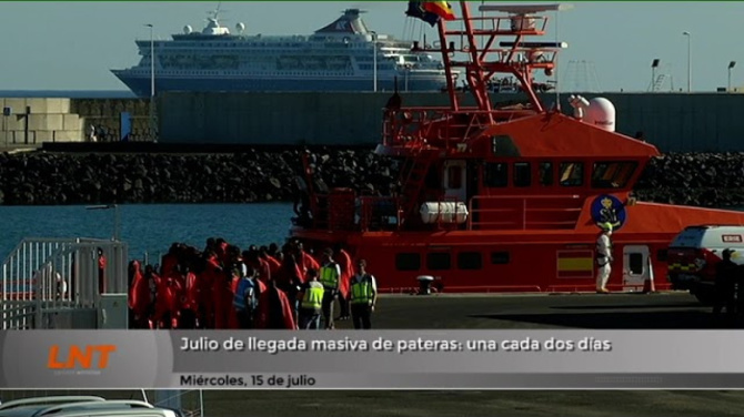 Julio de llegada masiva de pateras: una cada dos días