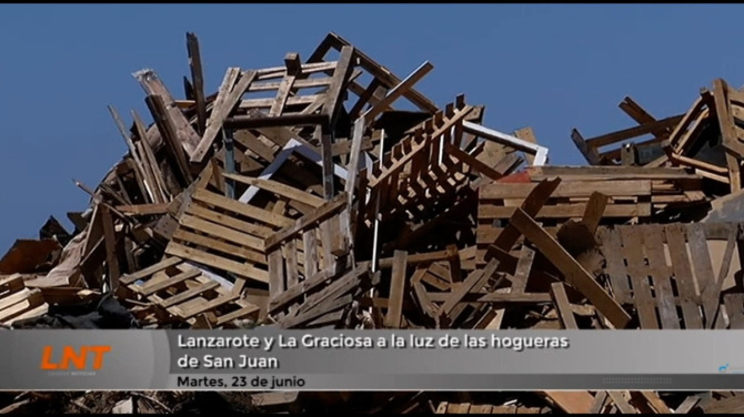 Lanzarote y La Graciosa a la luz de las hogueras de San Juan Lanzarote y La Graciosa a la luz de las hogueras de San Juan