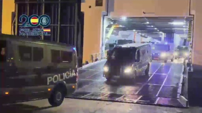 Canarias se llena de policías