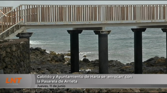 Cabildo y Ayuntamiento de Haría se "enrocan" con la pasarela de Arrieta