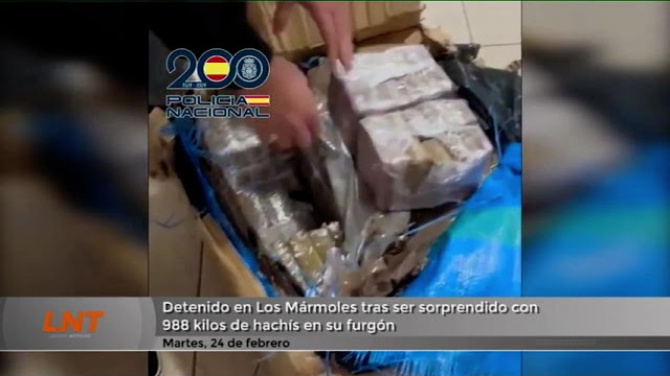 "Pillado" en Los Mármoles con casi una tonelada de hachís oculta en su furgón "Pillado" en Los Mármoles con casi una tonelada de hachís oculta en su furgón