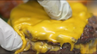 Arrecife se prepara para el mejor concurso de hamburguesas de la isla... y punto Arrecife se prepara para el mejor concurso de hamburguesas de la isla... y punto