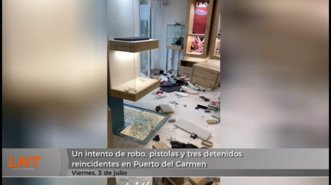 Un intento de robo, pistolas y tres detenidos reincidentes en Puerto del Carmen Un intento de robo, pistolas y tres detenidos reincidentes en Puerto del Carmen