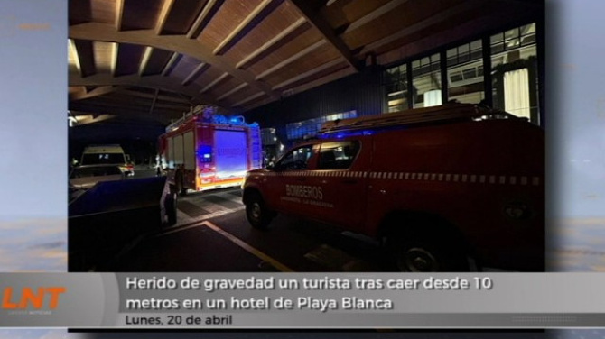 Herido de gravedad un turista tras caer desde 10 metros en un hotel de Playa Blanca