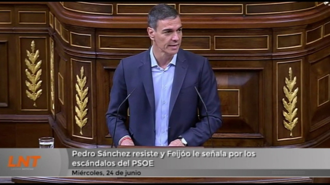 Sánchez resiste y Feijóo le señala por los escándalos del PSOE