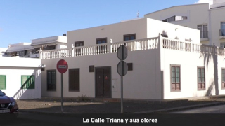 La calle Triana y sus malos olores La calle Triana y sus malos olores