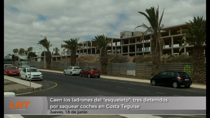 Tres okupas del edificio en ruinas de Costa Teguise reventaban ventanillas para robar en vehículos estacionados 