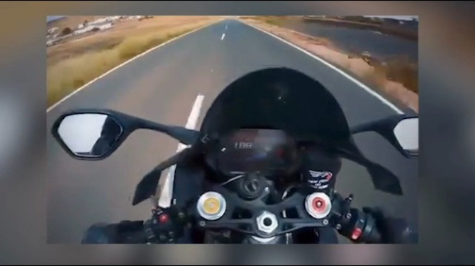 Vecinos del norte de Lanzarote denuncian carreras ilegales de motos