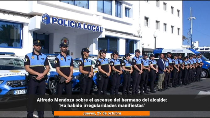 El secretario de Arrecife ve irregularidades en el ascenso del hermano del alcalde dentro de la Policía Local El secretario de Arrecife ve irregularidades en el ascenso del hermano del alcalde dentro de la Policía Local
