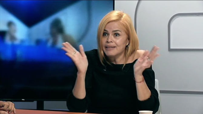 Renovables y la residencia de Tías centran el debate político en el Café de los Viernes