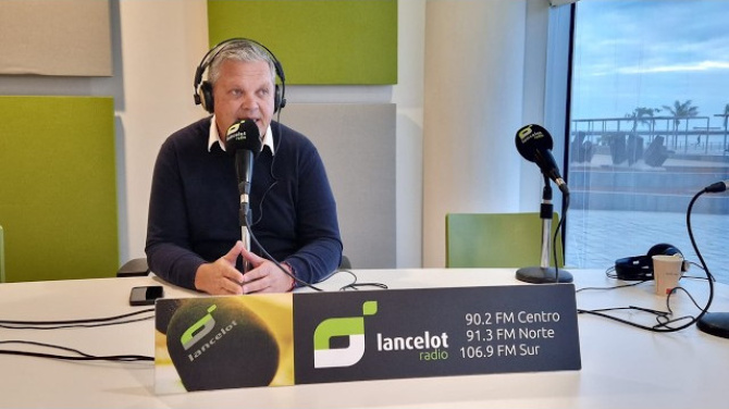 Mendoza (PSOE): "Se promete más rápido de lo que se ejecuta en Arrecife" Mendoza (PSOE): "Se promete más rápido de lo que se ejecuta en Arrecife"