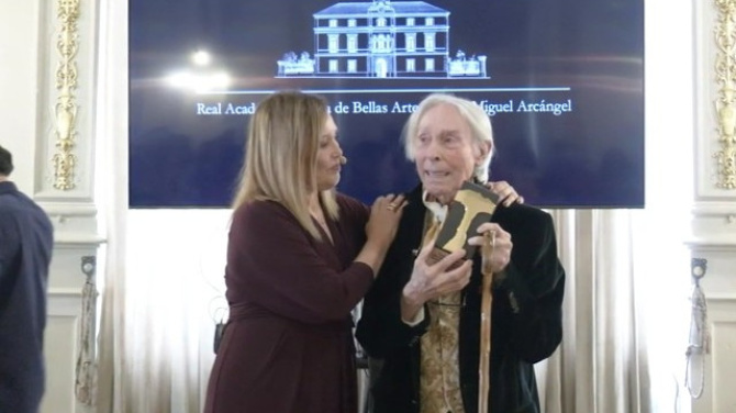   Ástrid Pérez ensalza a Pepe Dámaso en su homenaje: “Representa la memoria y el alma cultural de Canarias”